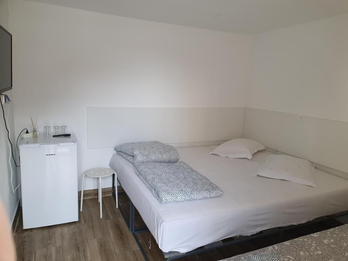 Hostel Nord Poshtel Bukareszt Zewnętrze zdjęcie